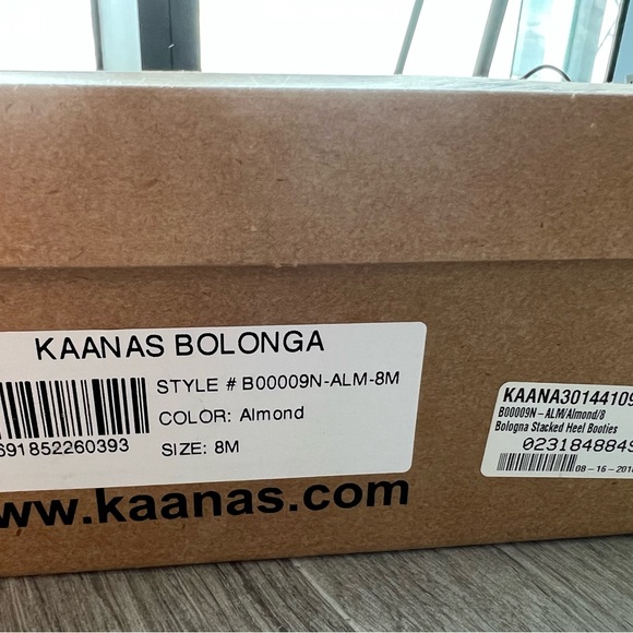 KAANAS Brown Suede Ankle Boots w/ Zip |  US 8 - Picture 9 of 9